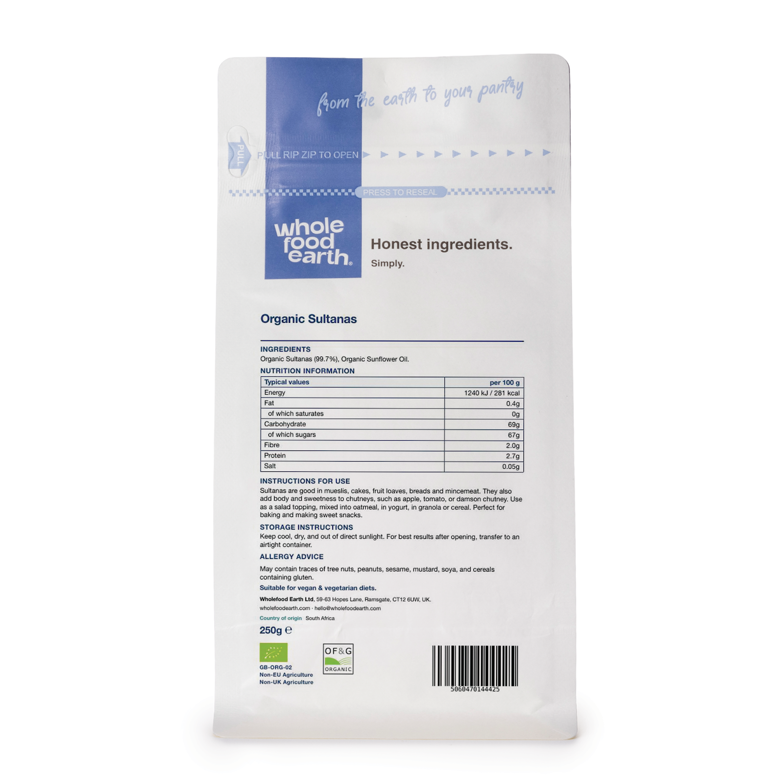 Organic Sultanas from Whole Food Earth, dried fruit close-up showing golden raisins with a natural, plump appearance.