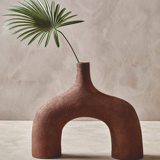 Large textured red abstract vase by Orsina, Dunas design