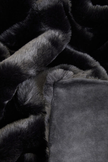 Bosie Black Faux Fur Throw | Lamina