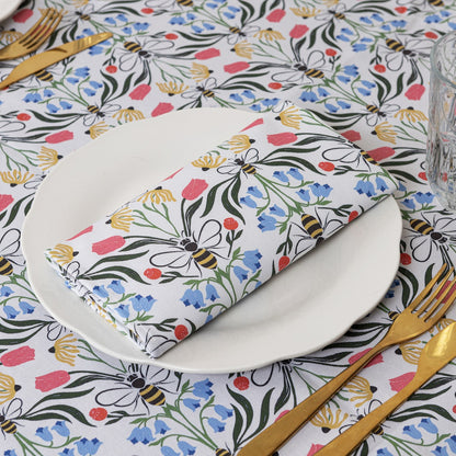Pair of British Bees napkin place settings by Avalon Home UK, featuring bee-themed napkins for elegant table decor.