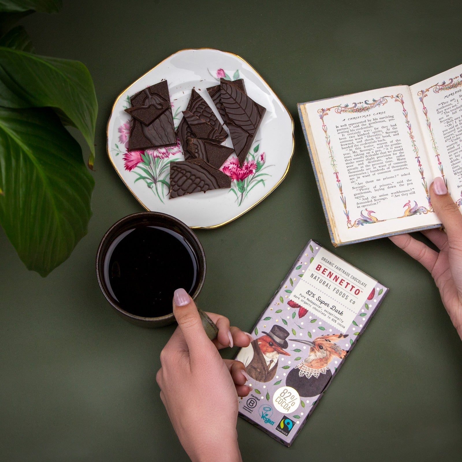 Bennetto Natural Foods UK 82% Super Dark Chocolate bar with rich, dark chocolate squares and smooth texture.