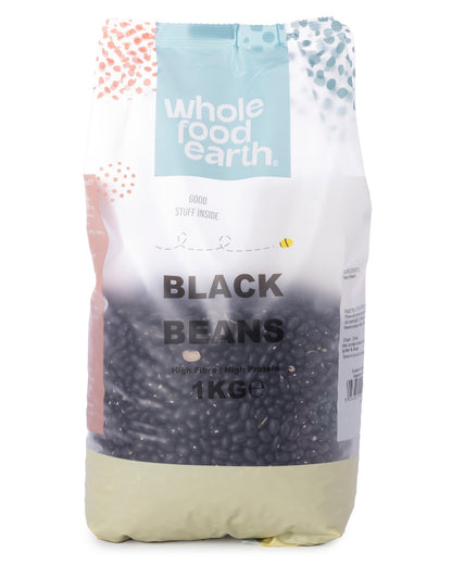 Whole Food Earth black beans in a 1kg bag, dry beans and pulses, black beans close-up for cooking and healthy meals