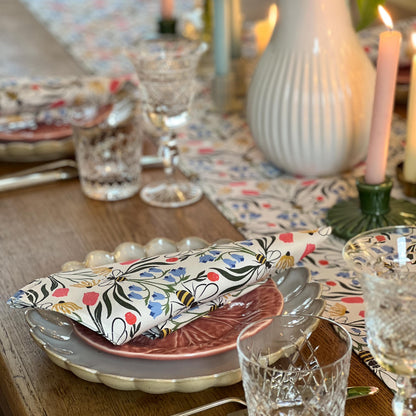 British Bees table runner by Avalon Home UK featuring a charming bee pattern on fabric for home decor.