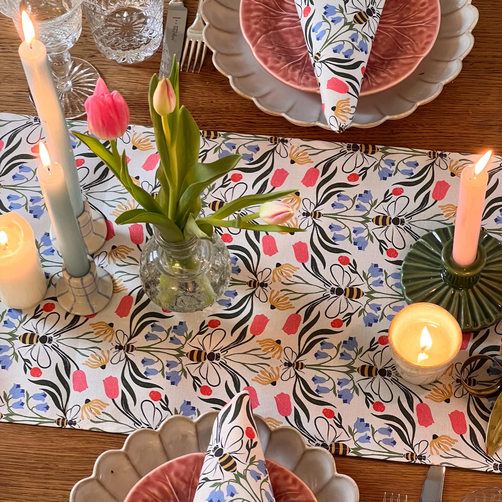 British Bees table runner by Avalon Home UK featuring a charming bee design on a fabric table decor piece.