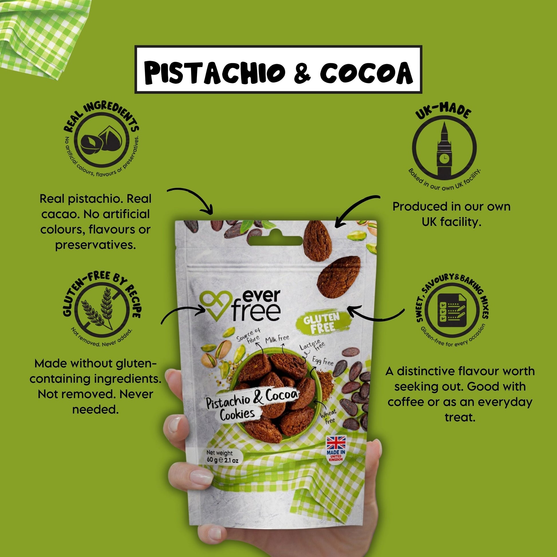 Gluten-free pistachio and cocoa cookie by EverFree, showing a close-up of the crunchy cookie with pistachio nuts and cocoa flavor.