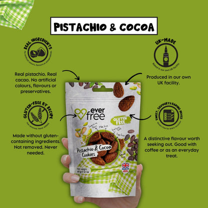 Gluten-free pistachio and cocoa cookie by EverFree, showing a close-up of the crunchy cookie with pistachio nuts and cocoa flavor.