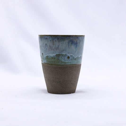 Ribera Handmade Ceramics Bluvio Quadra ceramic cup, smoked grey stoneware, tall and handcrafted for drinking or display.