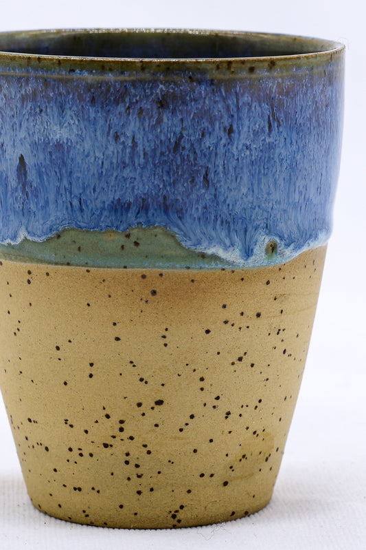 Ribera Handmade Ceramics Bluverde Quadra stoneware ceramic mug with a vibrant blue glaze and geometric design.