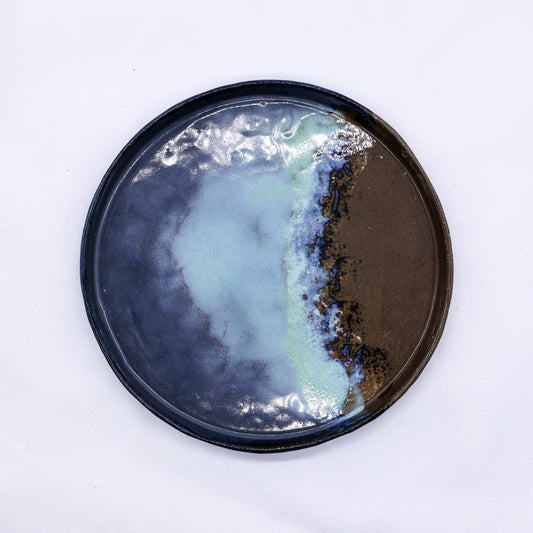 Large 23 cm Seabrook Smoked Grey ceramic dinner plate by Ribera Handmade Ceramics, showcasing a handcrafted stoneware design.