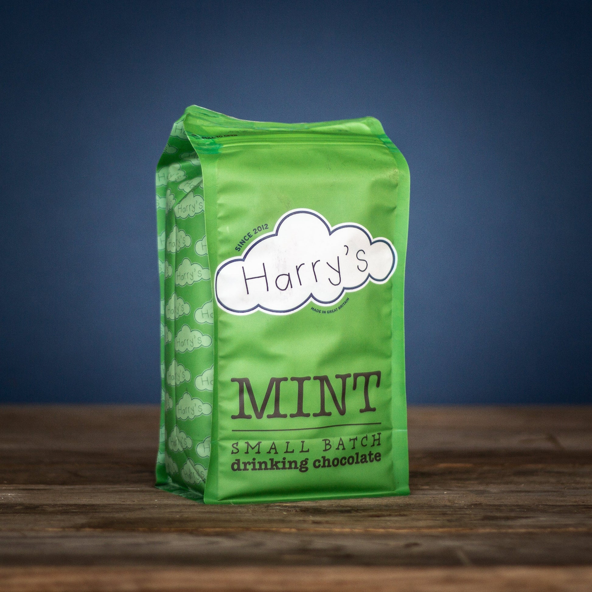 Harry's Hot Chocolate Mint 44% hot chocolate in a 1.6kg bag with fresh mint flavor and rich, creamy texture.