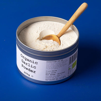 Organic garlic powder from Whole Food Earth, wild elephant brand, 200g package of herbs and spices, finely ground garlic in a jar.