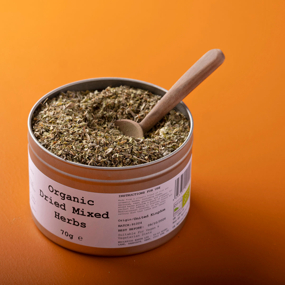 Organic mixed herbs from Whole Food Earth, dried wild elephant herbs in a 70g package, suitable for cooking and seasoning.