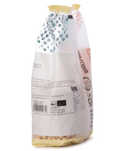 Organic soya beans in a 500g package from Whole Food Earth, suitable for rice and couscous dishes.