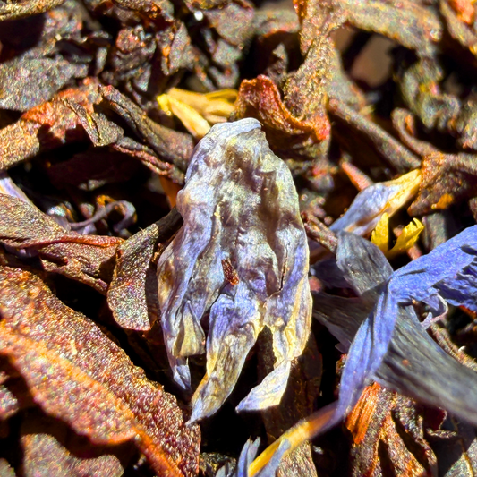 Loose leaf black Earl Grey tea from Porter Hill Tea Company with fragrant citrus and bergamot notes in natural packaging.