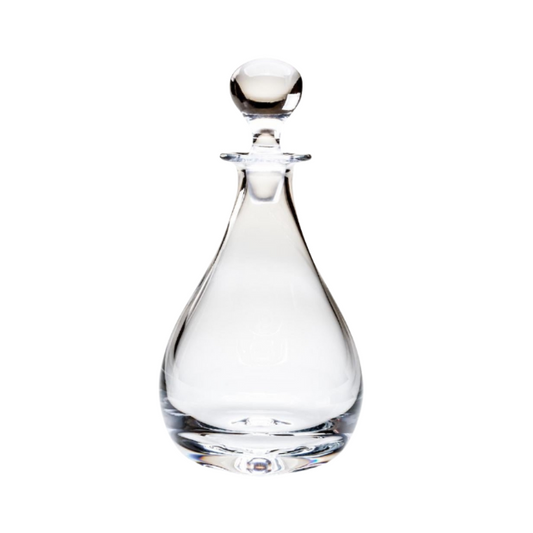 Elegant glass teardrop-shaped wine decanter by Glassware UK, 0.75L capacity, with a sleek crystal design for aerating wine.