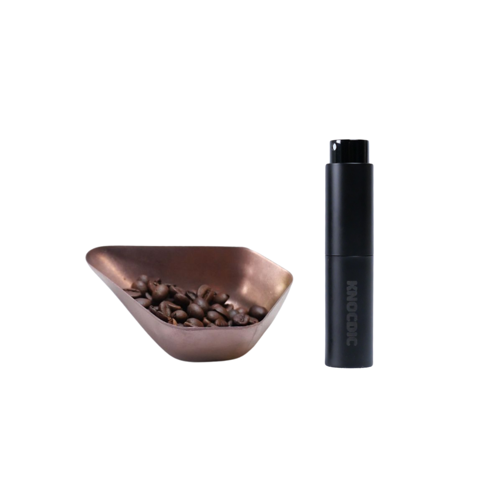 KNOCDIC® bean dosing bowl and RDT spray bottle set for precise coffee preparation and dosing.