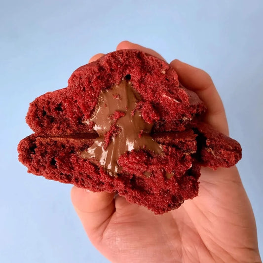 Red Velvet & Nutella Cookie - ArtisanBox