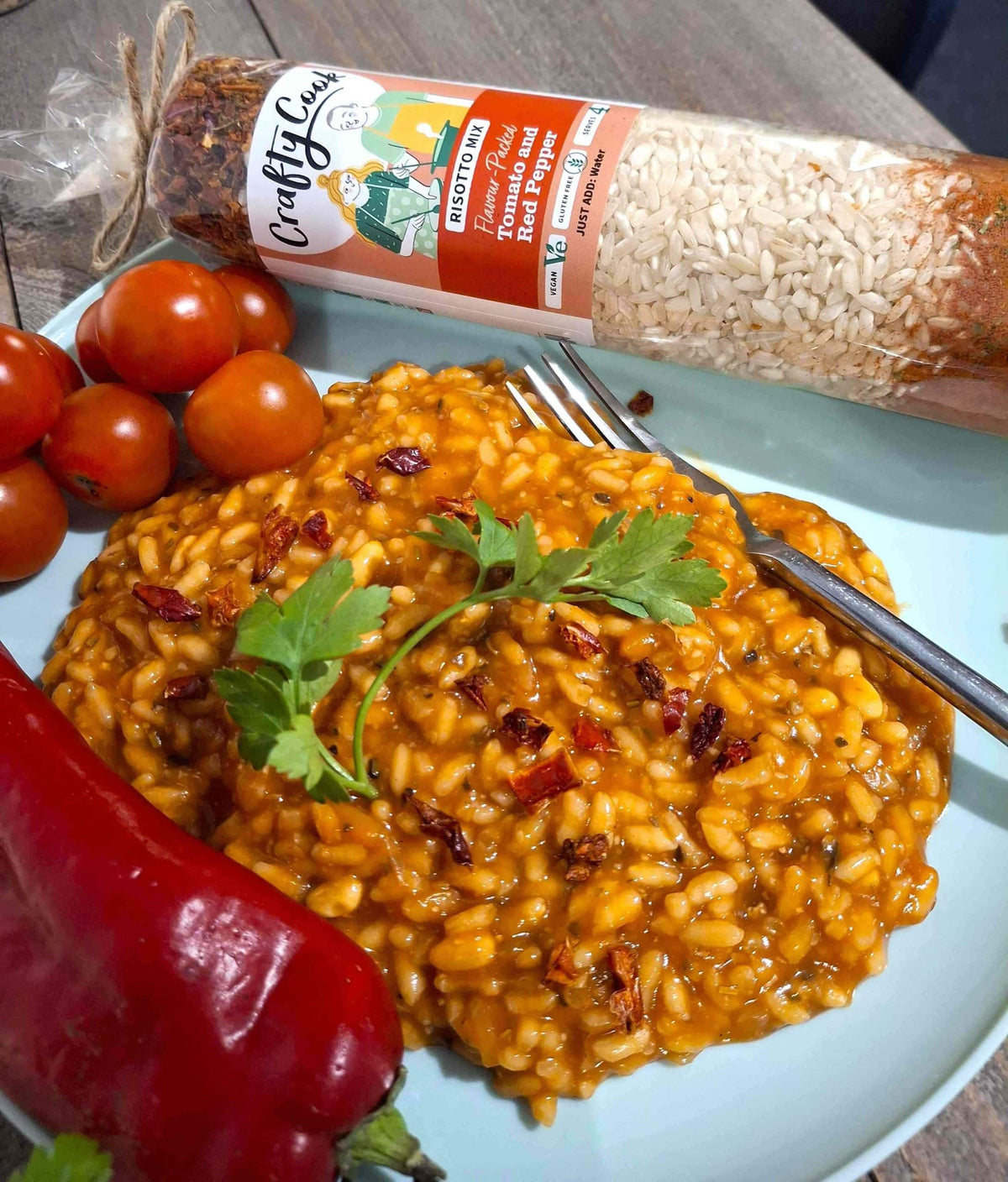 Crafty Cook Easy Meals starter plan featuring a tomato and red pepper risotto mix in a clear bowl, ready for cooking.