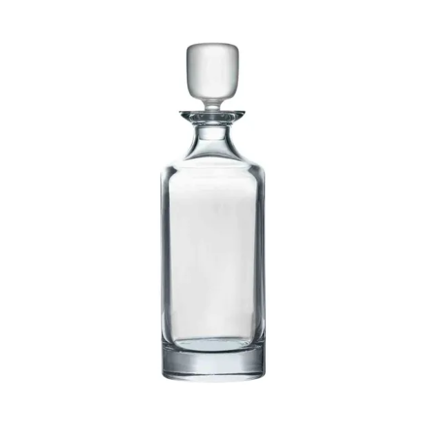 Crystalite Bohemia 0.75L crystal decanter with a clear glass body and elegant stopper, designed for storing and serving spirits.