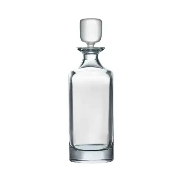 Crystalite Bohemia 0.75L crystal decanter with a elegant glass stopper, showcasing intricate cut glass design.