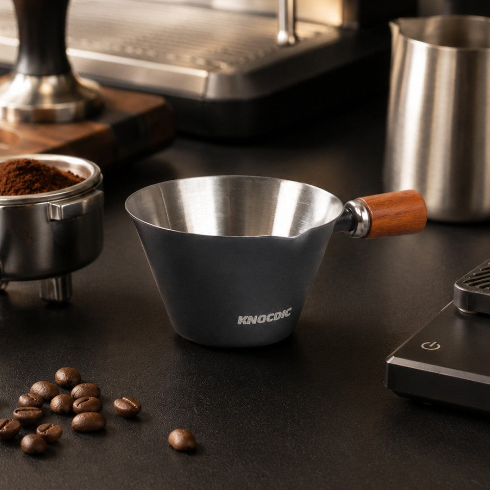 KNOCDIC® 100ml espresso measuring cup with a sleek design, ideal for precise coffee brewing and measuring small quantities.