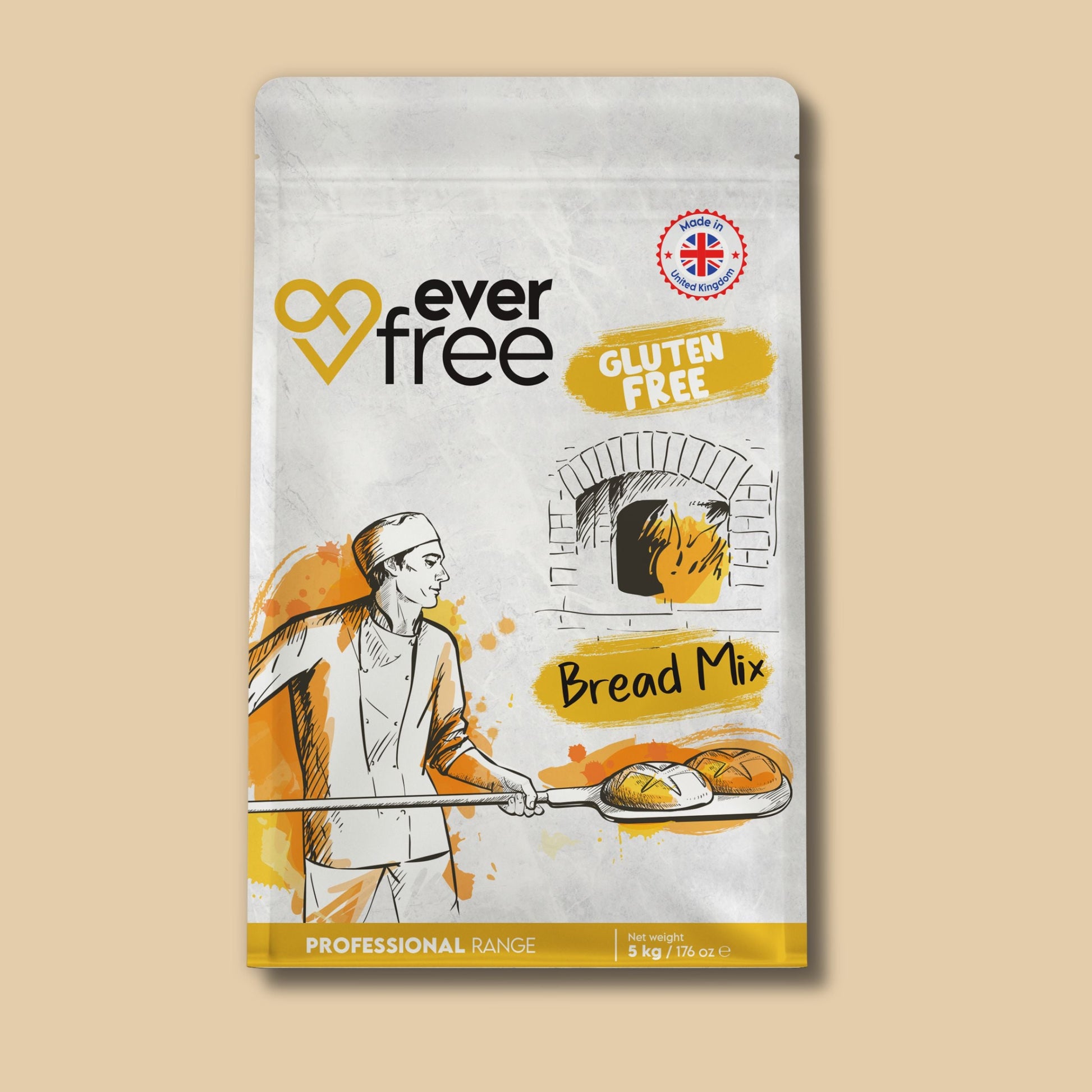 EverFree gluten-free bread mix in a 450g pack, featuring freshly baked bread and cookies on a baking tray.