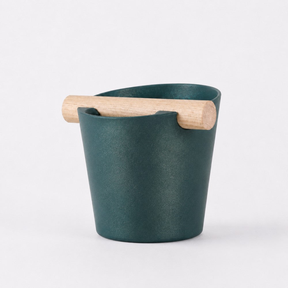 KNOCDIC Nordic Coffee Knock Box with galaxy green finish and real oak wood bar for espresso puck disposal.