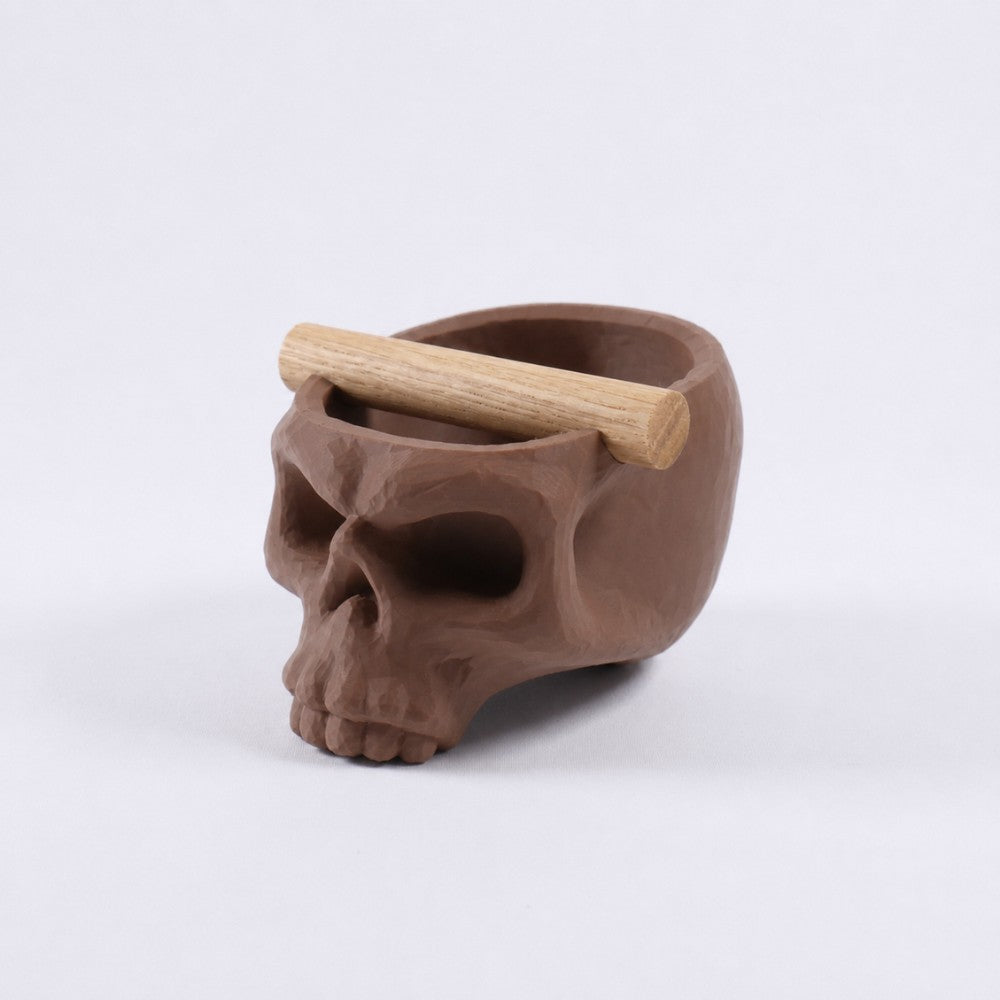 Gothic skull espresso knock box with oak bar from KNOCDIC® in brown, featuring a detailed skull design for coffee grounds.