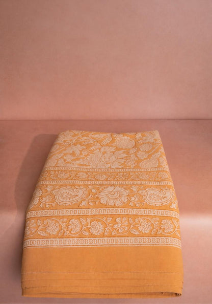 Lovely Lila Tablecloth