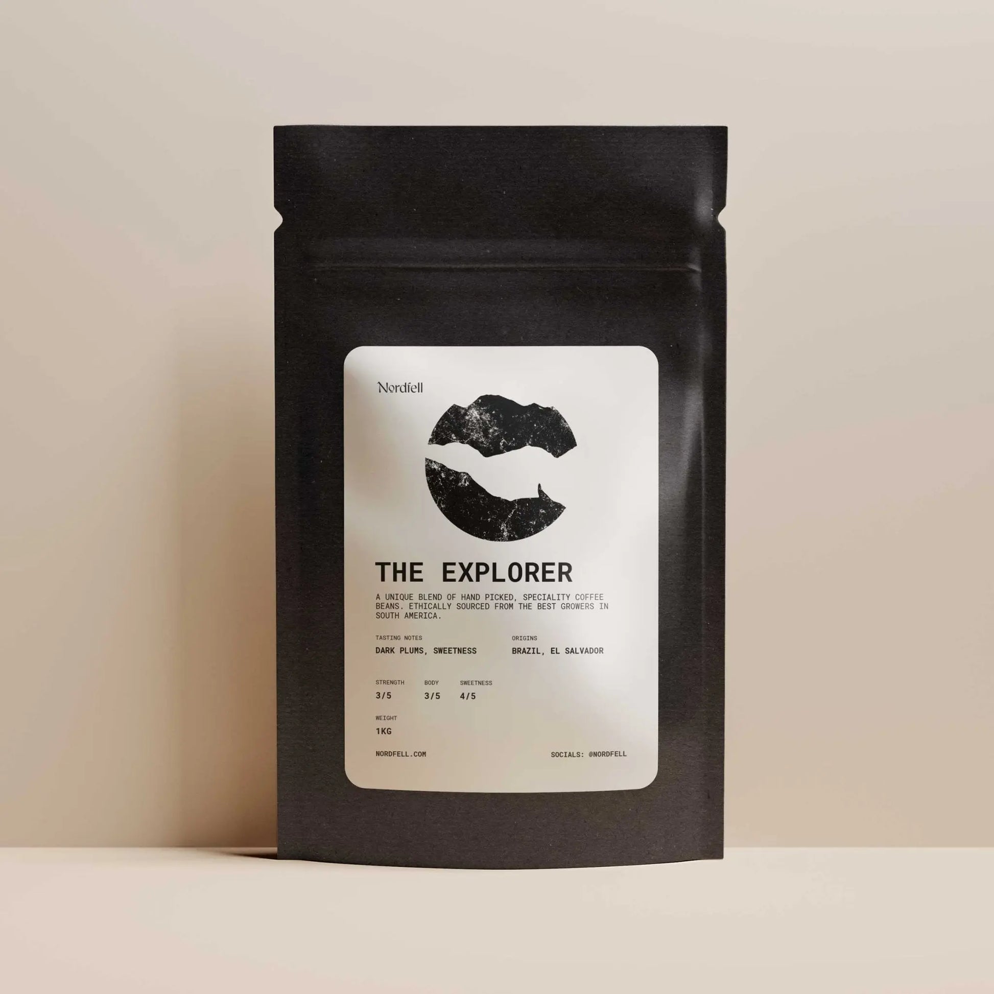 Nordfell The Explorer 1kg bag of premium coffee beans, showcasing whole beans in a natural light with a focus on product packaging.