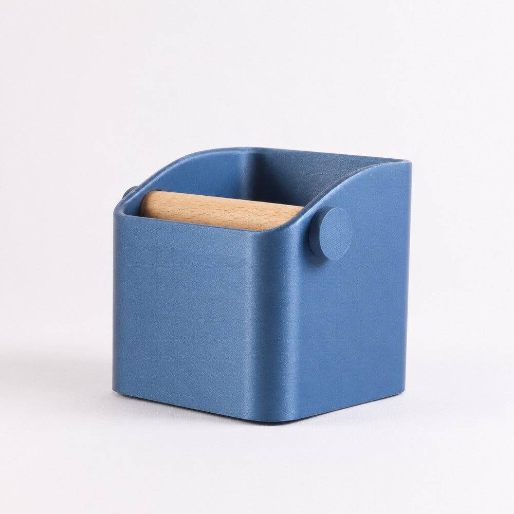 KNOCDIC® Square Espresso Knock Box with metallic blue finish and oak knock bar for coffee shop use.