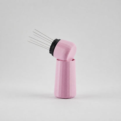 KNOCDIC® espresso WDT tool with pink standing holder for precise coffee grind distribution and tamping.