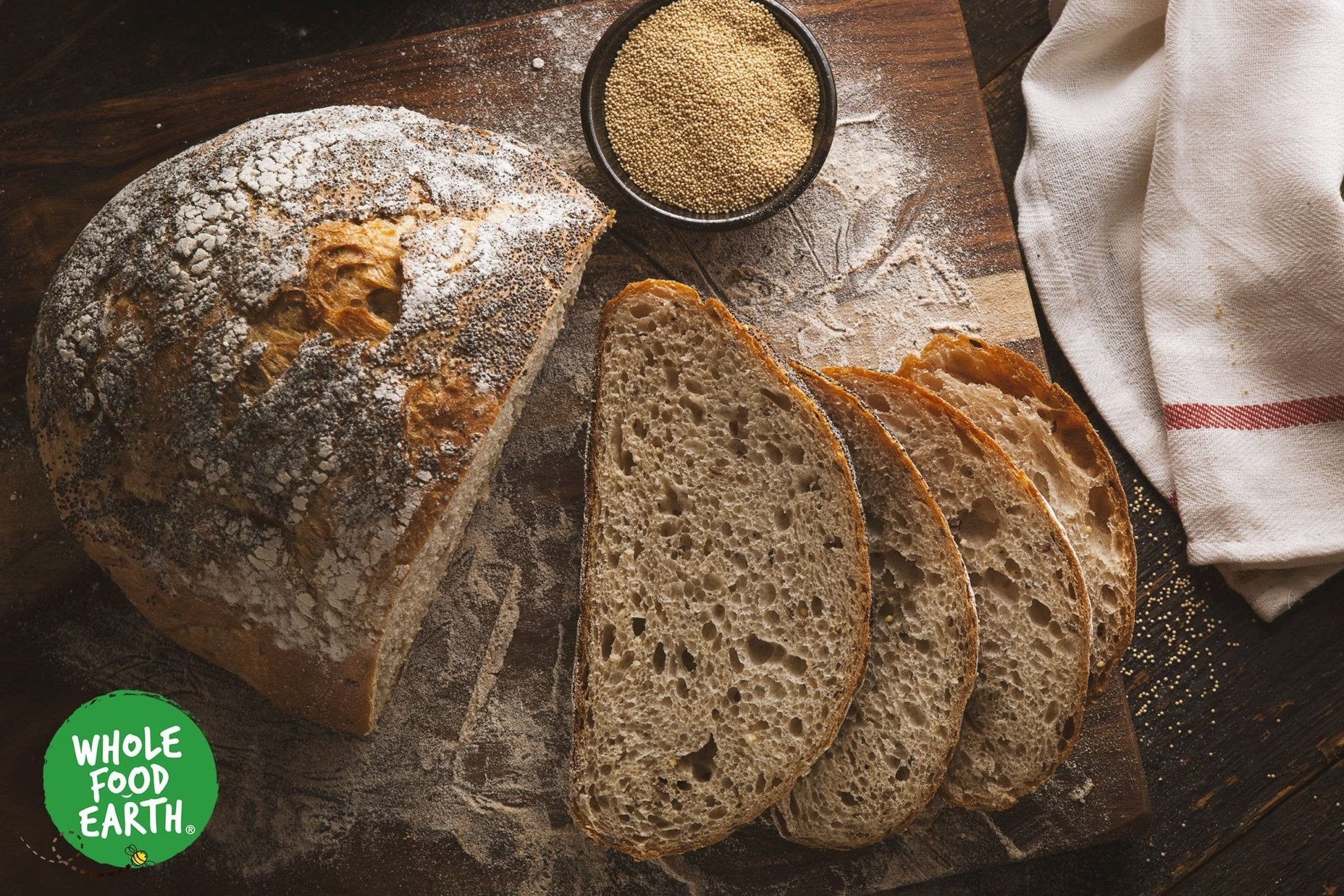 Raw organic amaranth grains from Whole Food Earth, vegan, GMO-free, and suitable for healthy gluten-free cooking.